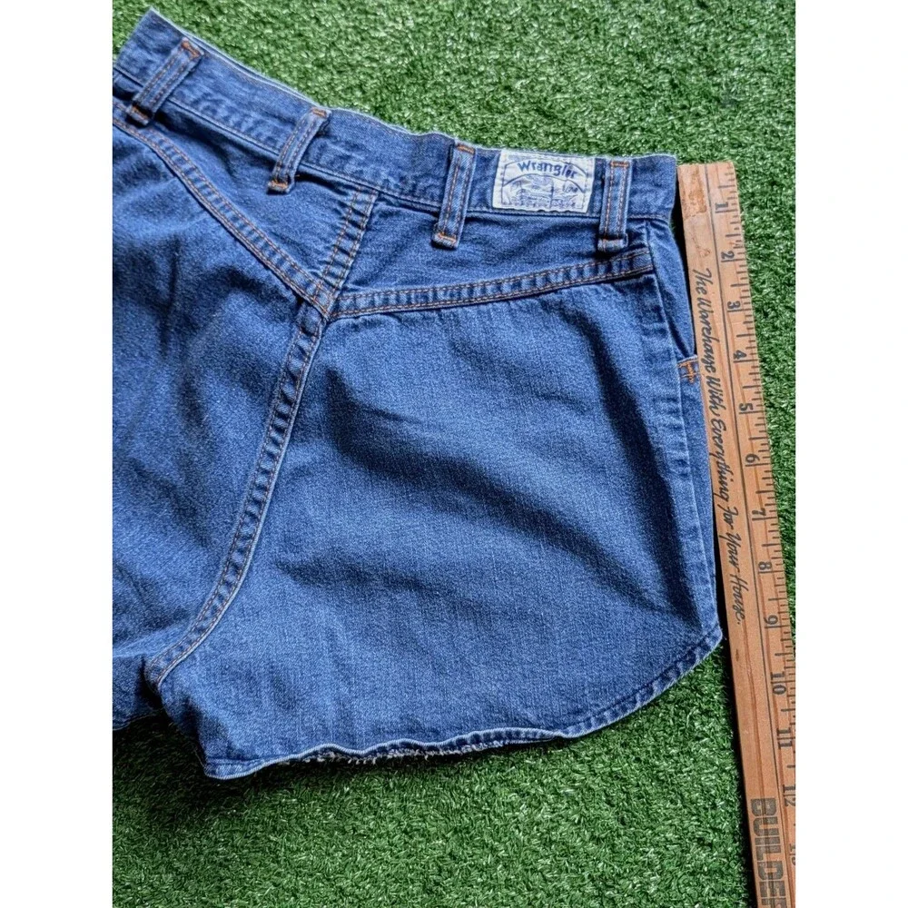 Vintage 70s Wrangler High Waist 25 Shorts Juniors 7 Western Yoke Rodeo USA Made